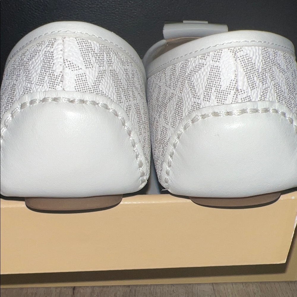 Michael Kors Beige and White Loafers - Picture 5 of 7